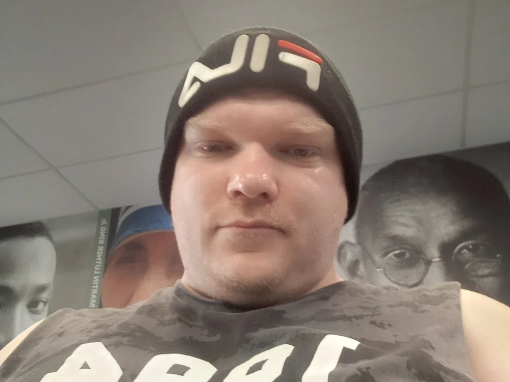 big666domm's Offline Chat Room