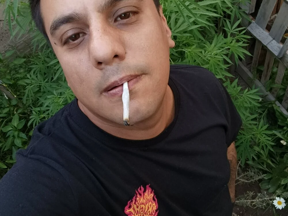 morboso1993 離線 XXX 聊天