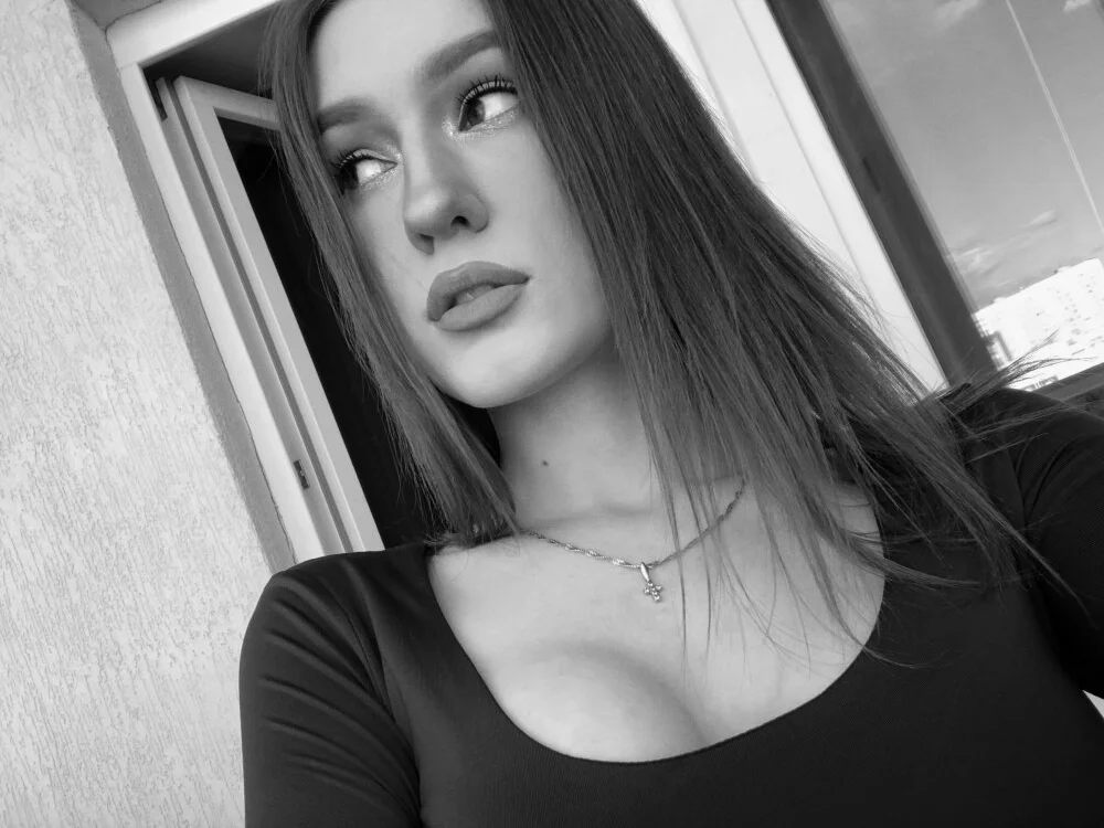 Arielle_Atlantic Offline XXX-Chat