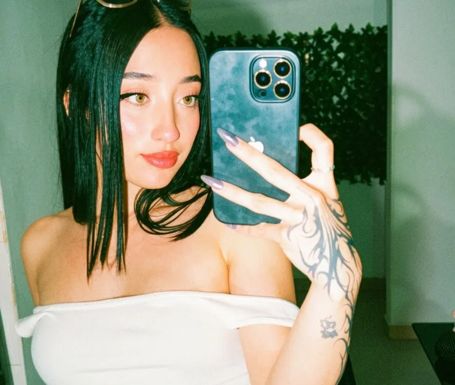 Sembang XXX Luar Talian EYES_EC