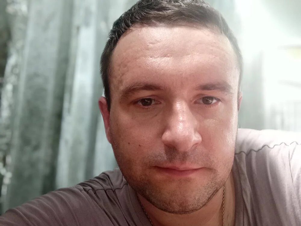 แชท XXX ออฟไลน์ของ Ivandovxxxl_1010