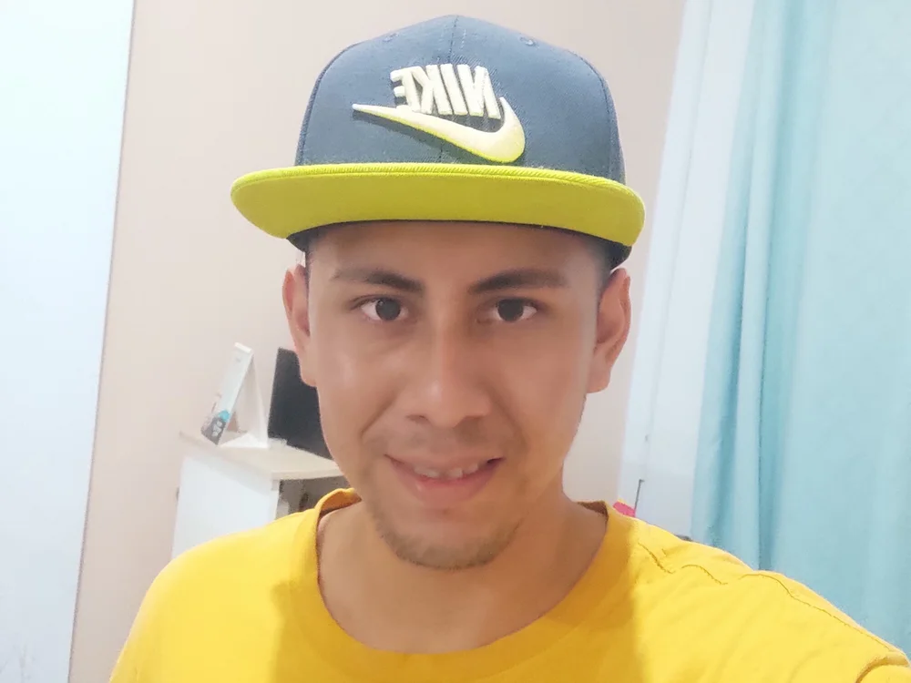 Dylan_chunga's Offline Chat Room