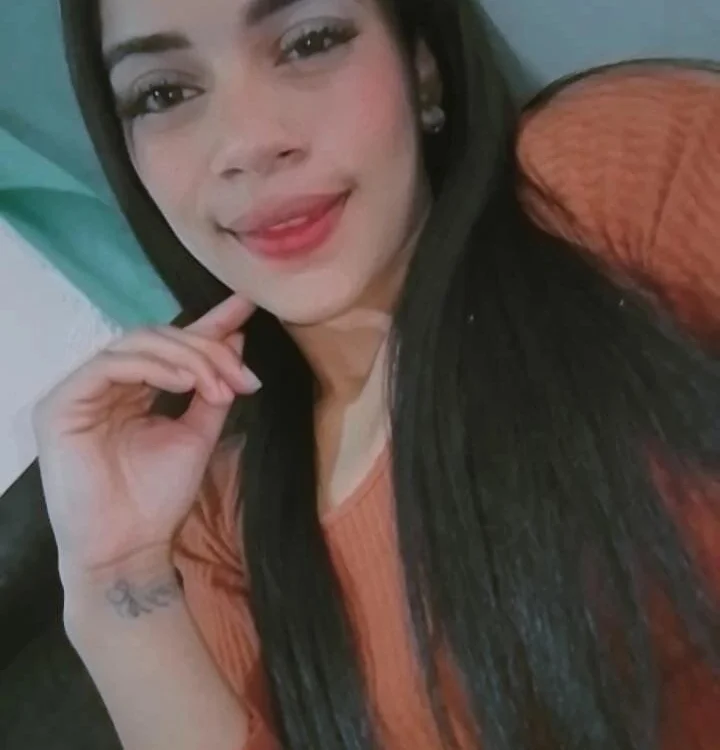 Ambar-Lopez- Chat XXX offline