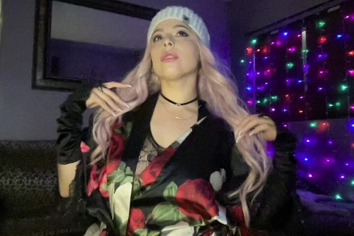 izcah's Offline Chat Room