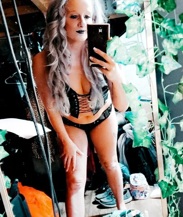 DieselDiamond6969's Offline XXX Chat
