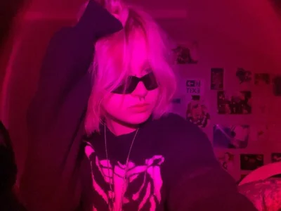 SharikaBabecki - Girl 