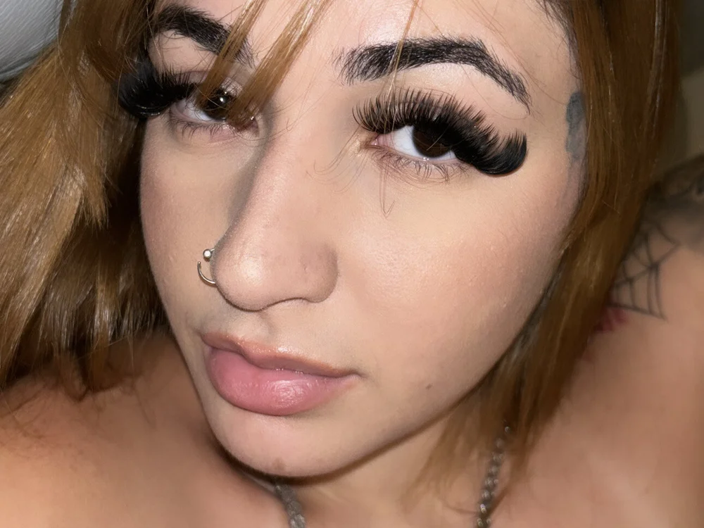 loltuliaaa's Offline Chat Room