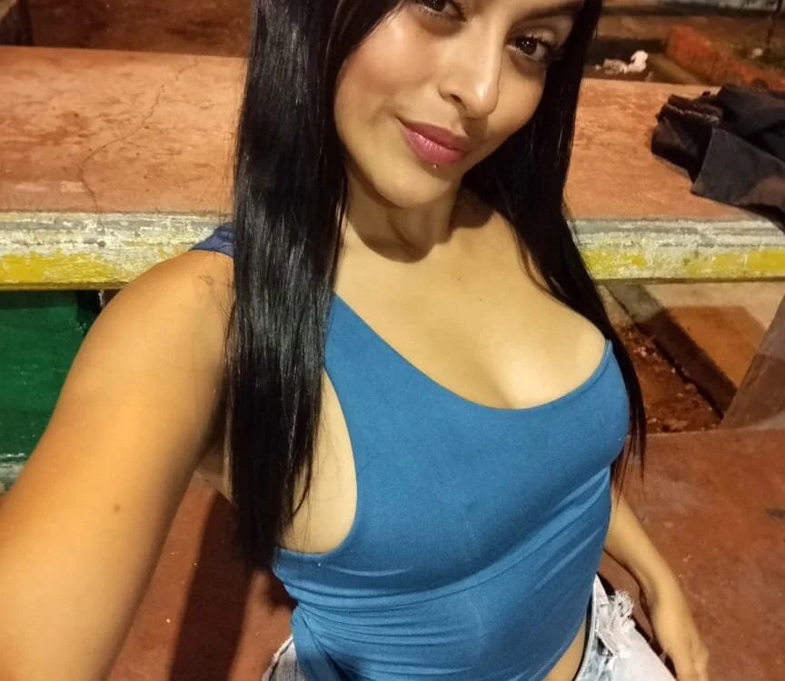 Sara_Gonzalez_ offline chatrum