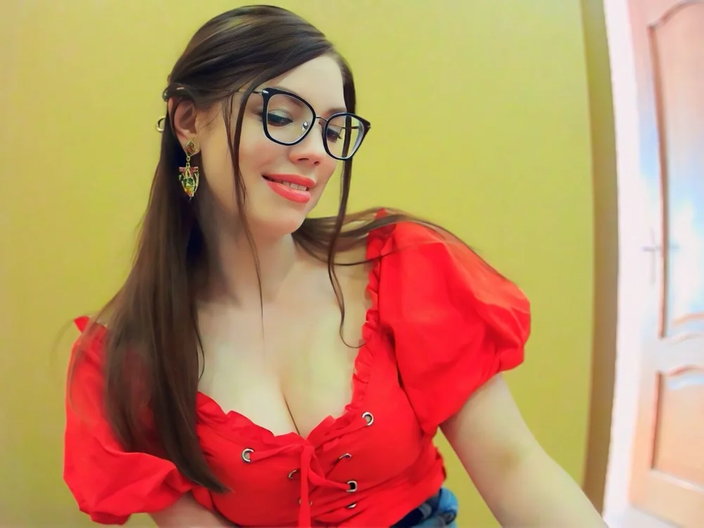 _Inessaa's Offline Chat Room