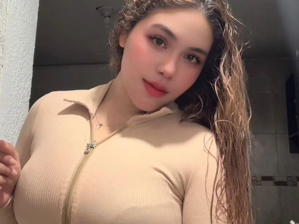 AriaDeLuca Offline XXX Chat