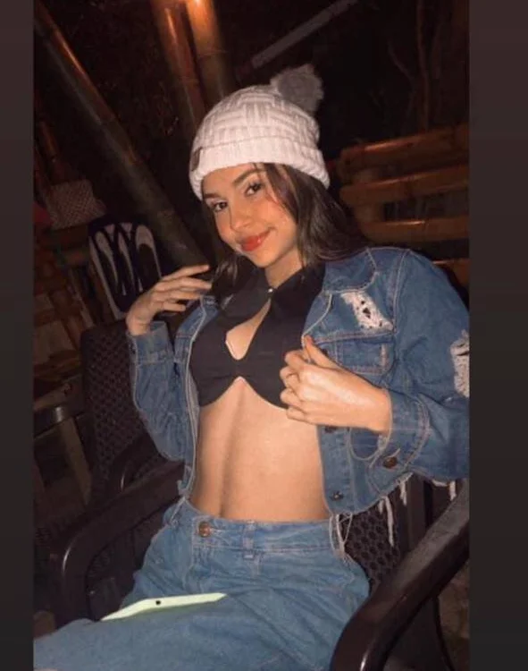 Kimberlyhub's Offline Chat Room