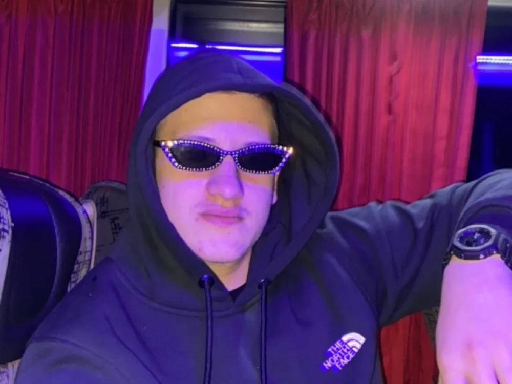 azrail212 offline XXX-chatje