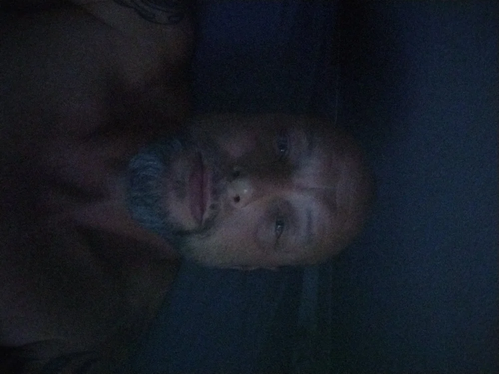 Ilovebeautifulpeople2's Offline XXX Chat