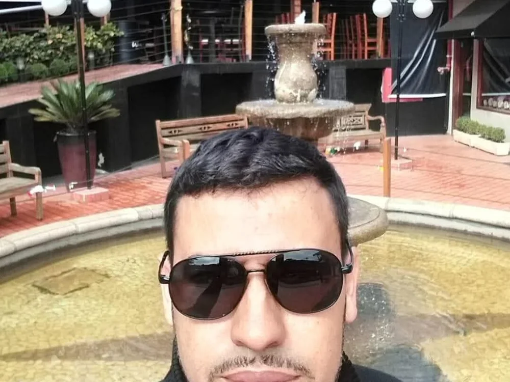 Iagho69: συνομιλία ΧΧΧ εκτός σύνδεσης