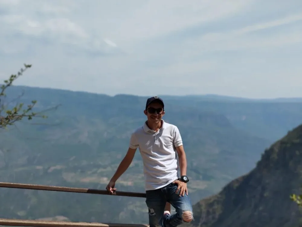 Alessandro_holmes' Offline XXX Chat