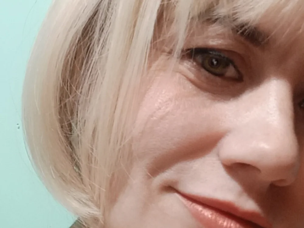 BettyLillian offline chatrum