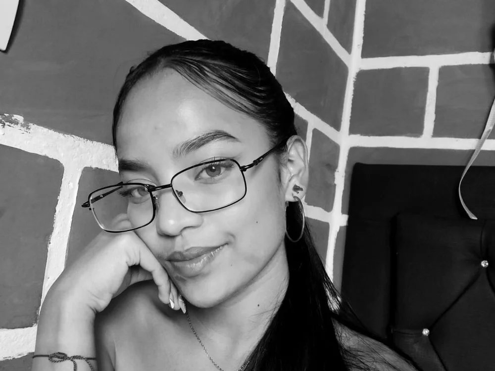 eloisee_kay offline chatrum