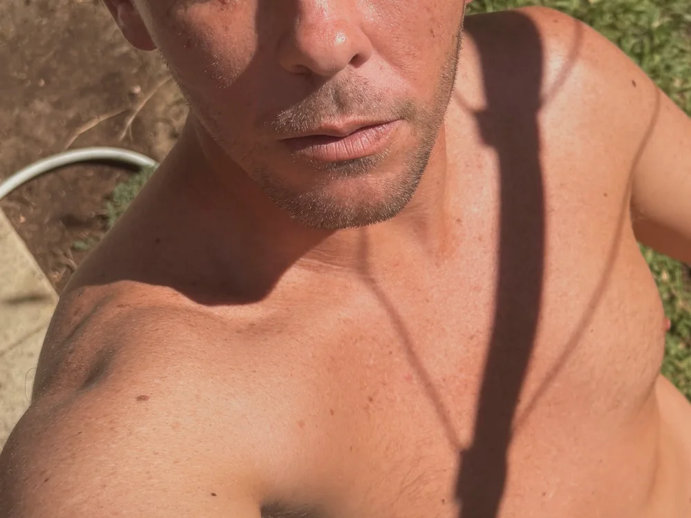 aus_guy93 Chat XXX Ngoại tuyến