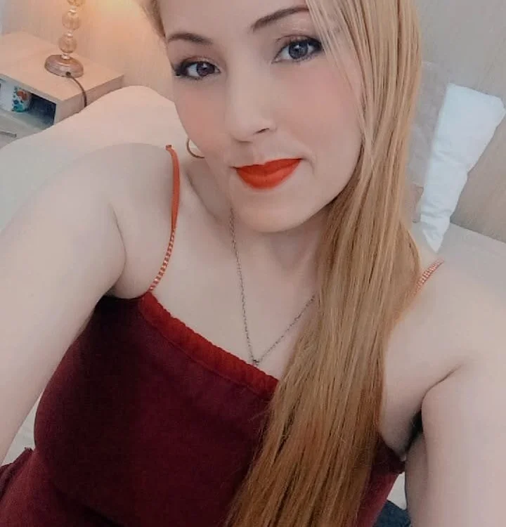marcela_blonde's most recent online preview