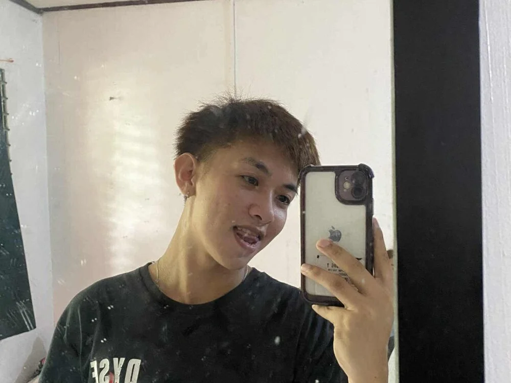 Wild_Prince69's Offline XXX Chat