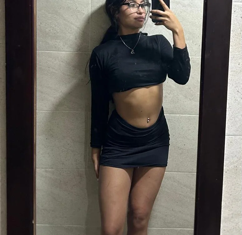 Roxan_neのオフラインXXXチャット