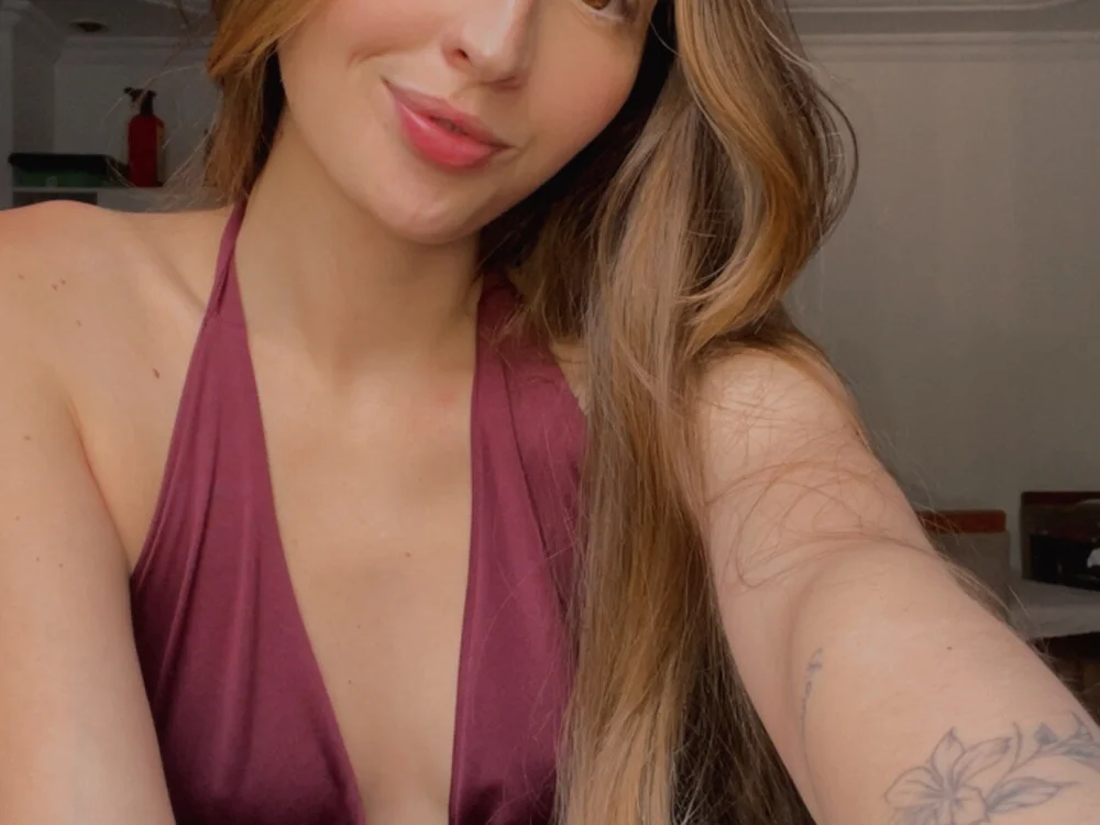 Dani28OD's Offline Chat Room