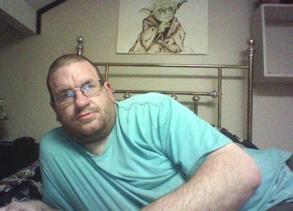 darren789023's Offline XXX Chat