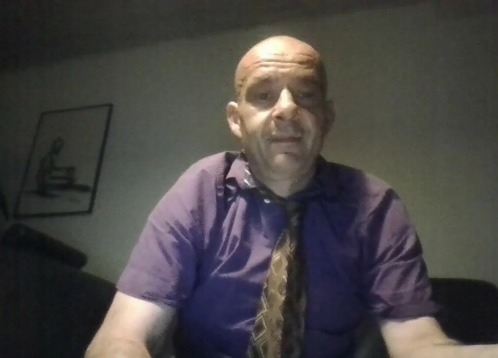 horndude187187n Offline XXX chat