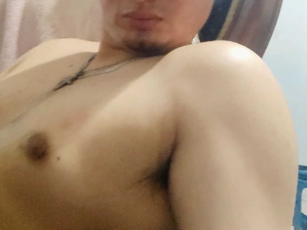 Armandosol28's Offline Chat Room