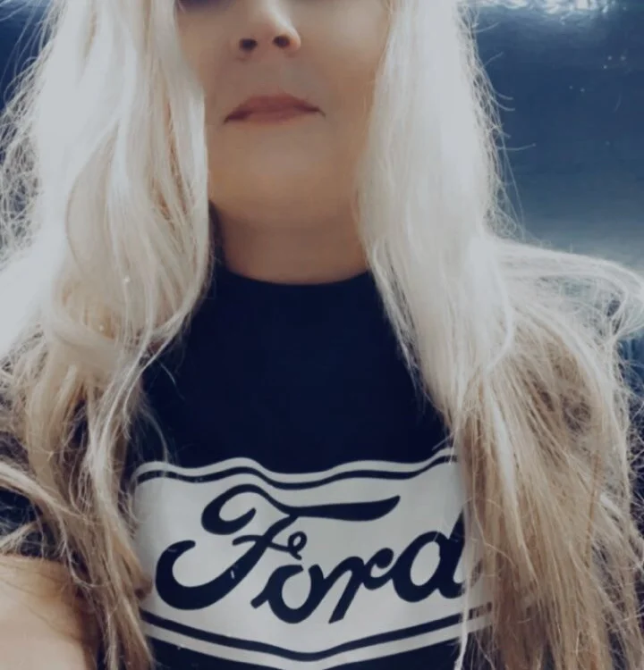 Hazel20006 離線 XXX 聊天