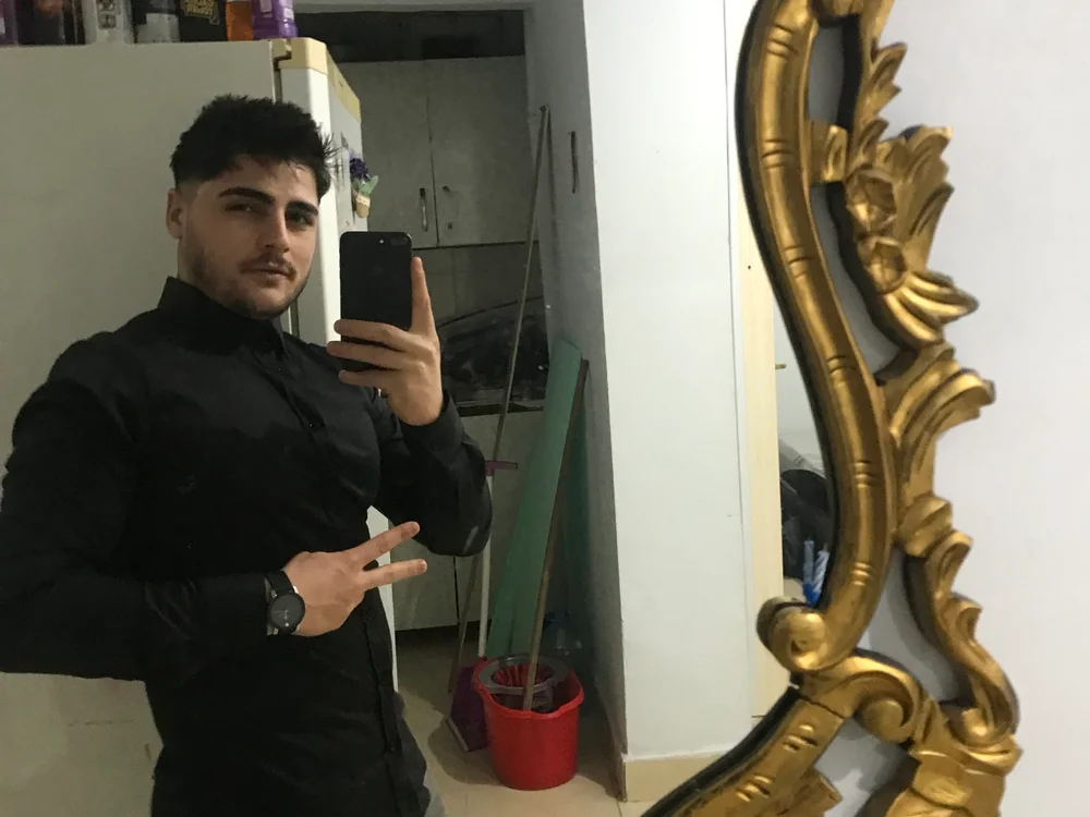 cinoo34 Adlı Modelin Çevrimdışı XXX Sohbeti