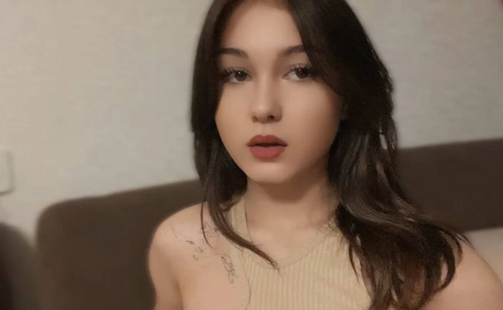 adamsjulia's Offline Chat Room