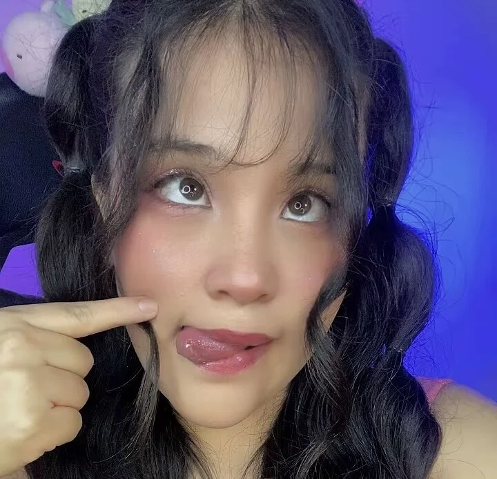 Chatroom XXX hors ligne de Rinhimari