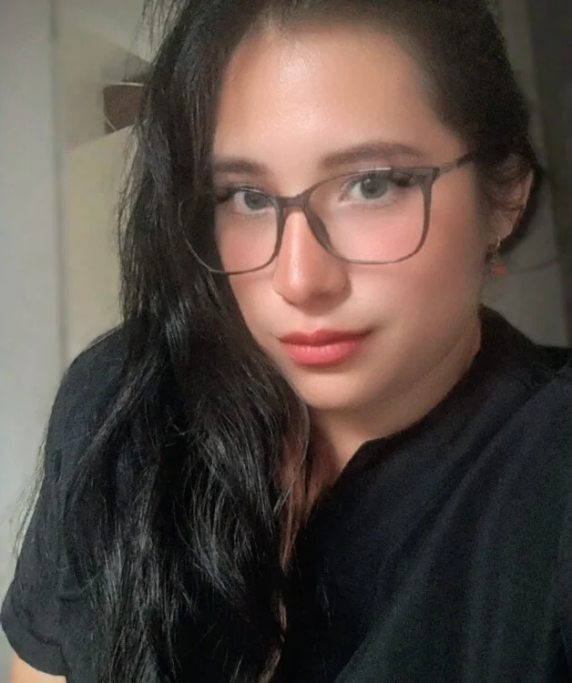 julipi2018's Offline Chat Room