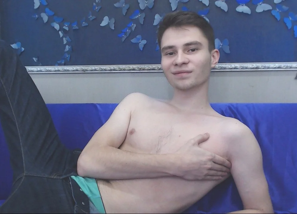 ChristopherSex's Offline Chat Room