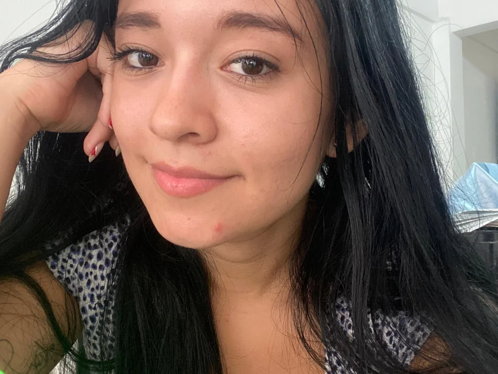 Sofia_kl's Offline Chat Room