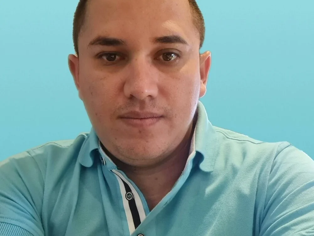 DiegoV15 offline chatrum