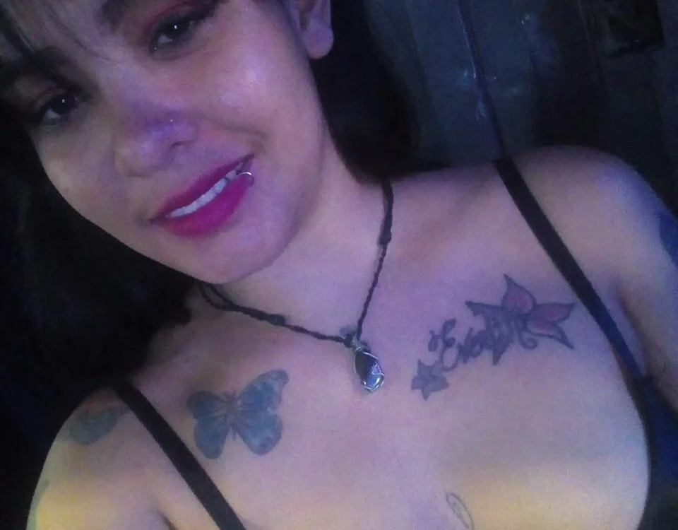 tiffanyrosss' Offline Chat Room