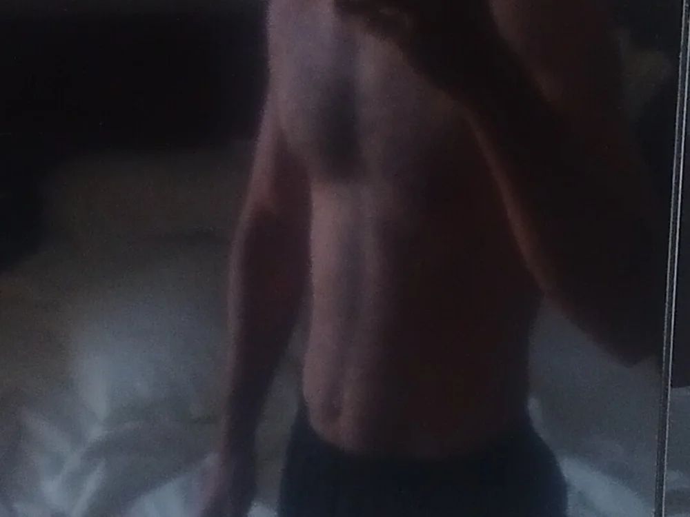 dino301 Adlı Modelin Çevrimdışı XXX Sohbeti
