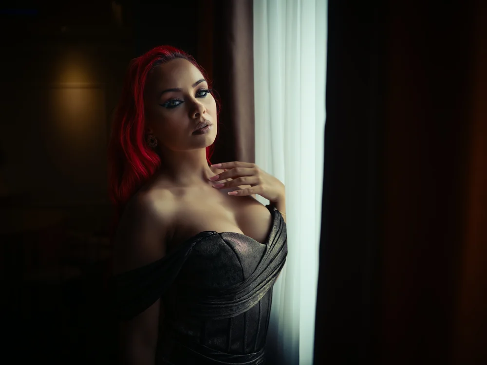 Emmelyn Chat XXX offline