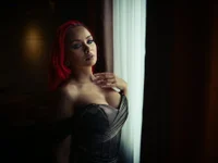 Model Emmelyn