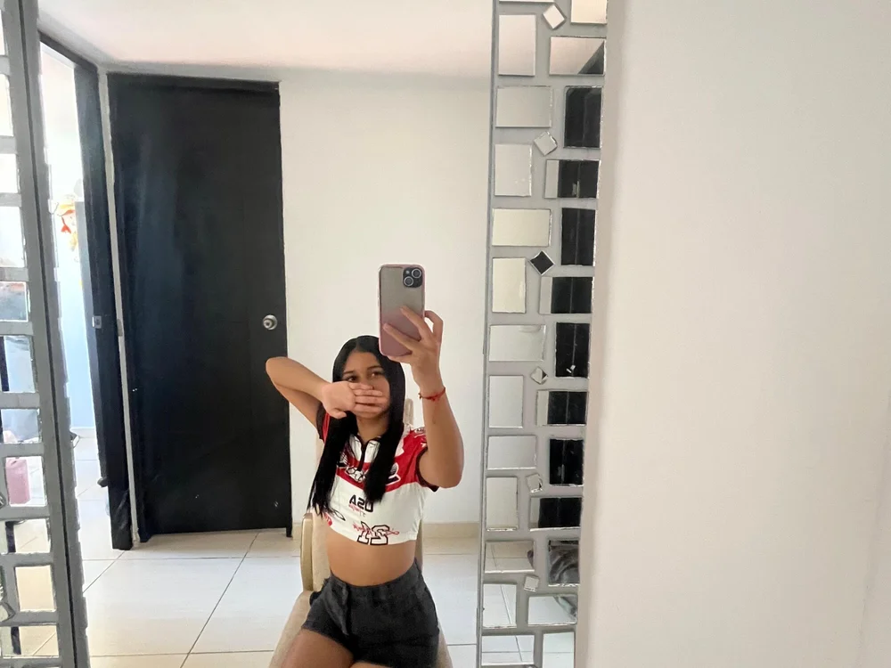 Janetk_2025 offline chatrum