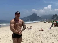 muscleone1's Offline XXX Chat