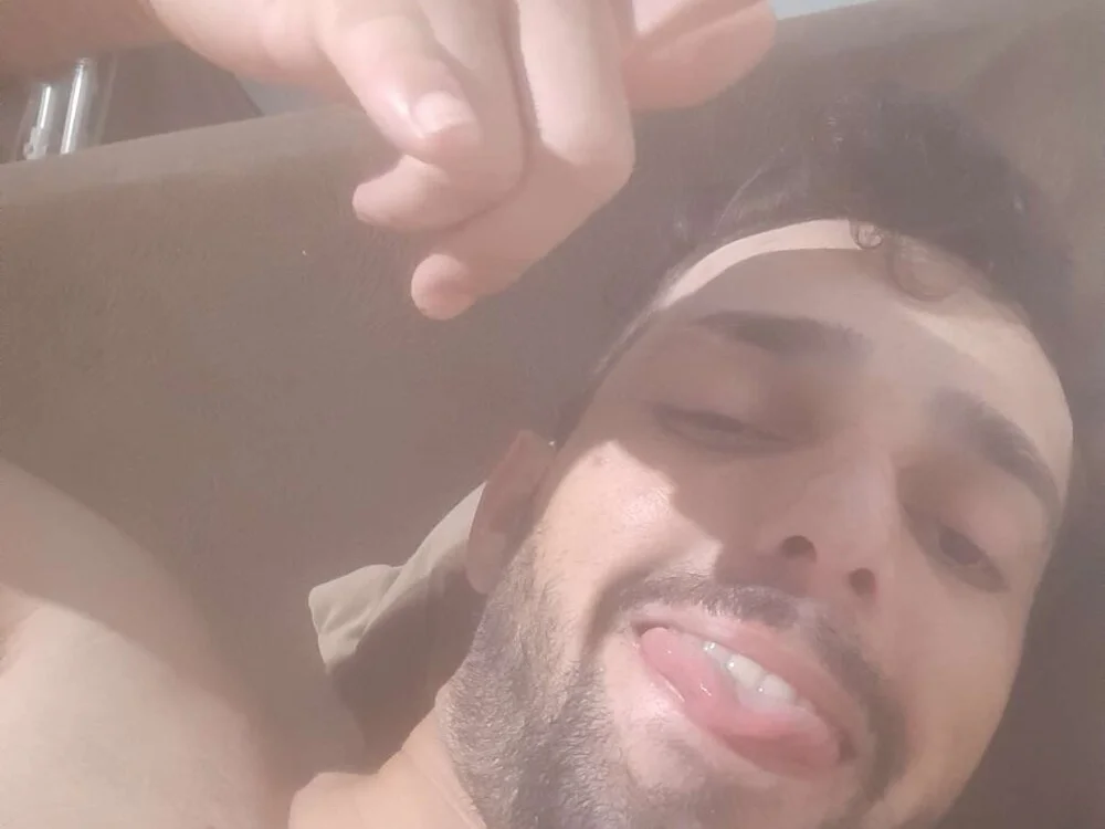 DiiiHgostoso 離線 XXX 聊天