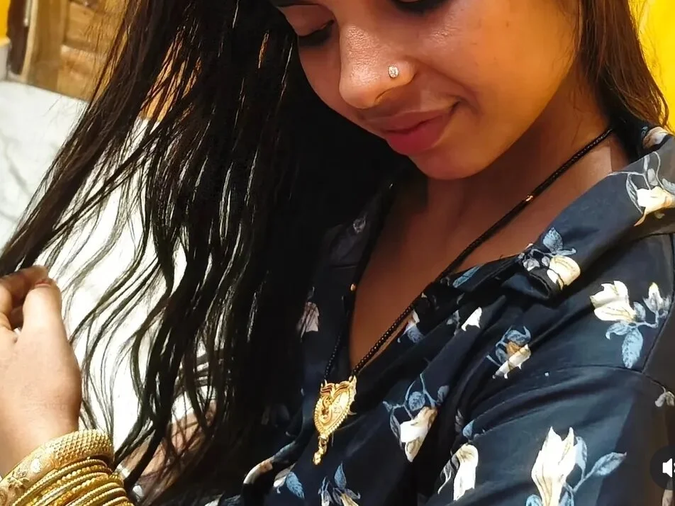 Koyel_roy_20's Offline XXX Chat