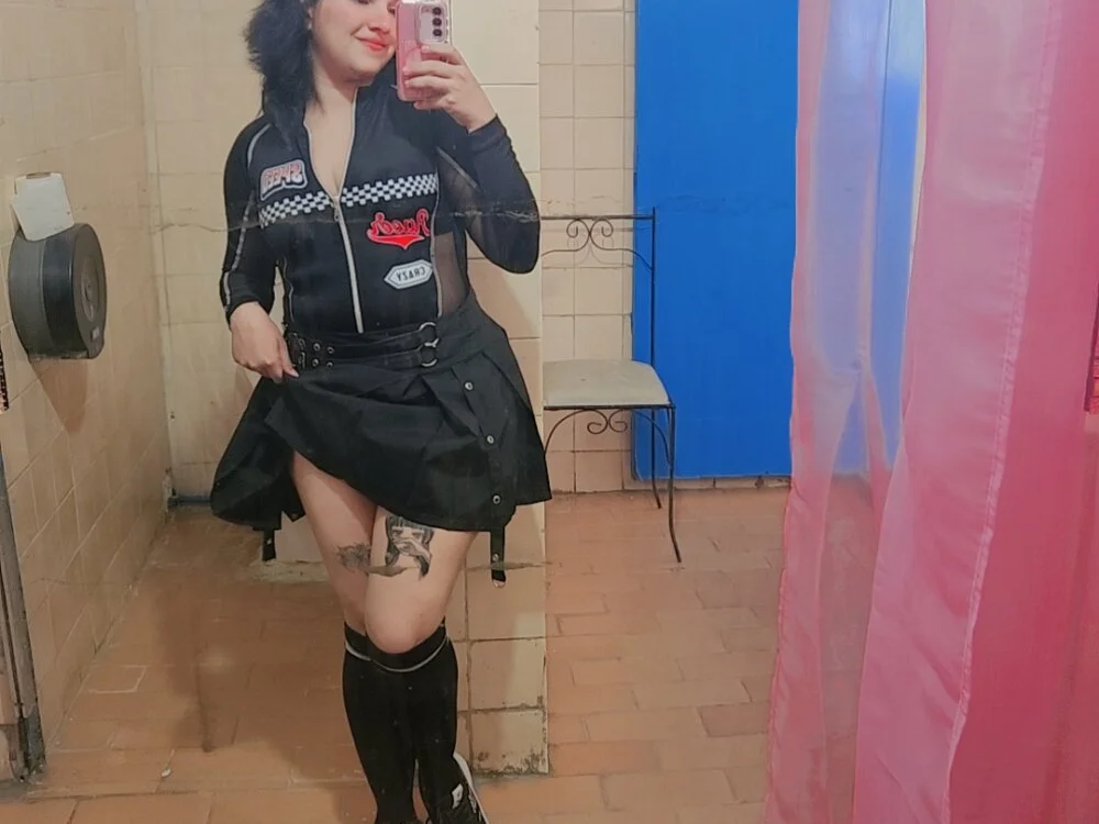 Offline XXX chat modela mirandacaradonna