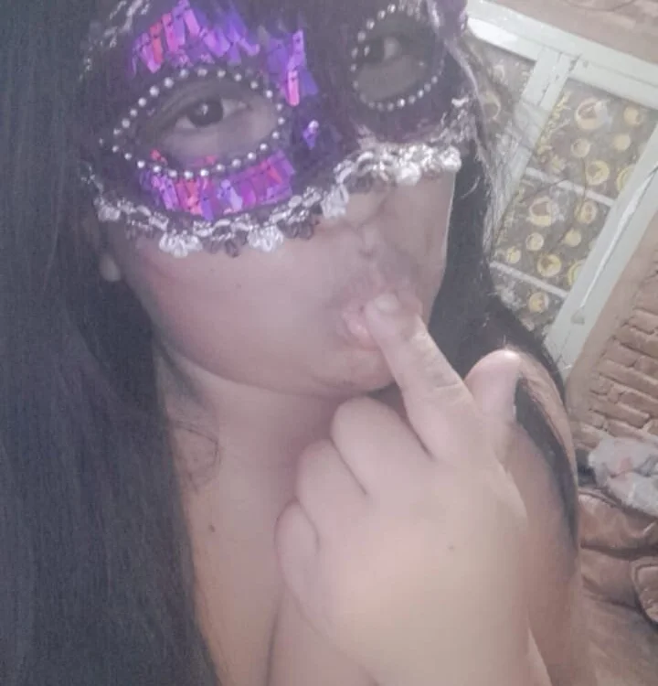 Silvina-xxx Obrolan XXX Offline