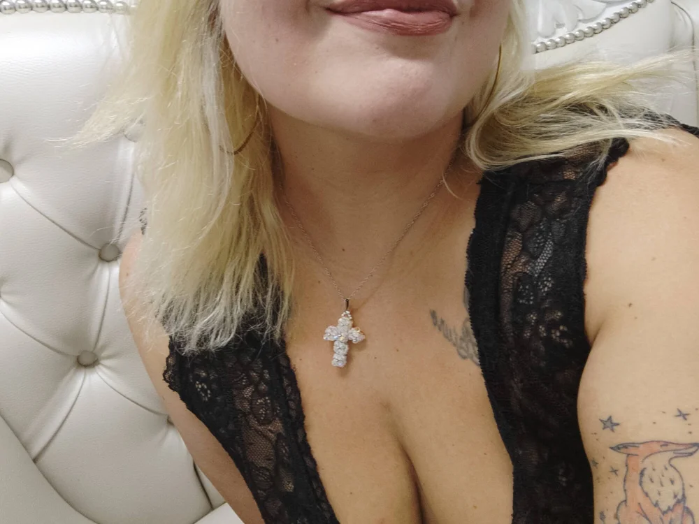 Hotty-Holly offline chatrum