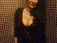 Busty_Lip-Biting_Esme
