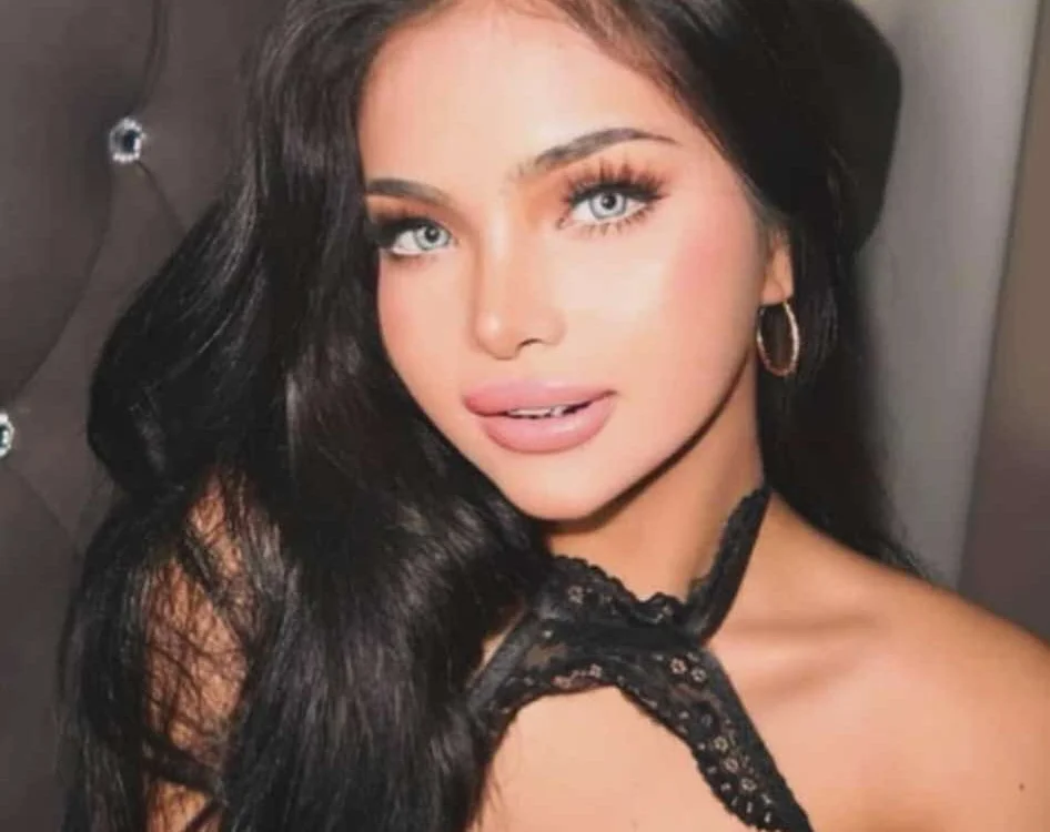 AdrianaMillers 离线XXX聊天